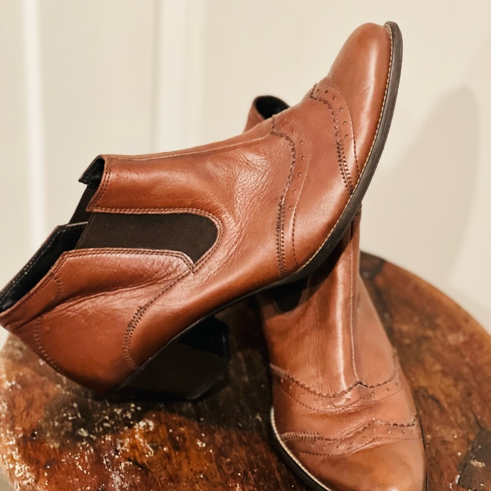 Paul Green Muchen Leather Ankle Boots Size 5.5 Almost New